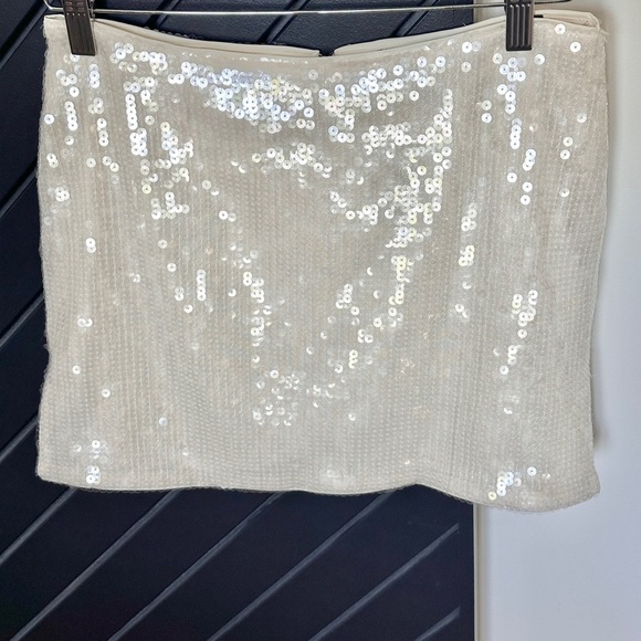 Rotate sequin skirt. Size FR34 (fits like US size 4). Worn only ONCE! Pristine! - Picture 1 of 7